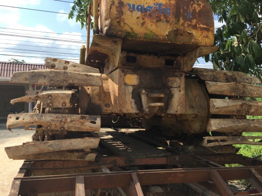 รถแทรกเตอร์CAT  D4D..ตีนเป็ด ฝาบาง เครื่องดีมาก....ใช้งานได้ปกติ