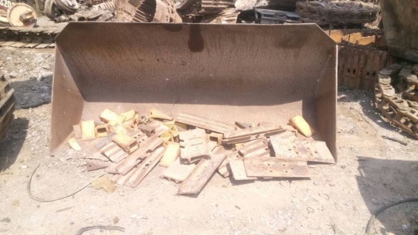 ขายบุ้งกี้ รถตัก CAT-910 สภาพสวยเก่านอกขายไม่แพงครับ