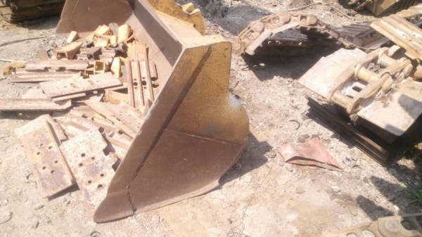 ขายบุ้งกี้ รถตัก CAT-910 สภาพสวยเก่านอกขายไม่แพงครับ