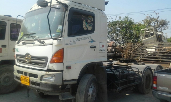 ขายรถบรรทุก 10 ล้อหัวลาก HINO MEGA 320 แรงม้าปี 2549 ราคา 1100000