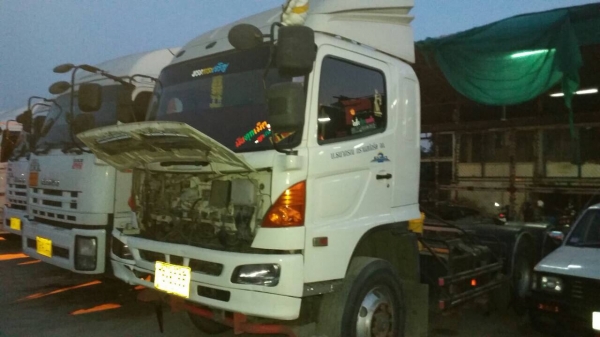 ขายรถบรรทุก 10 ล้อหัวลาก HINO MEGA 320 แรงม้าปี 2549 ราคา 1100000