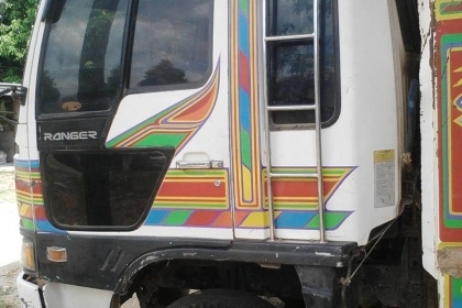 หกล้อ ฮีโน่ KR320 HO7D195ดั้ม5คิว สภาพดีสวยเดิมๆพร้อมใช้ ทะเบียนพร้อมโอน