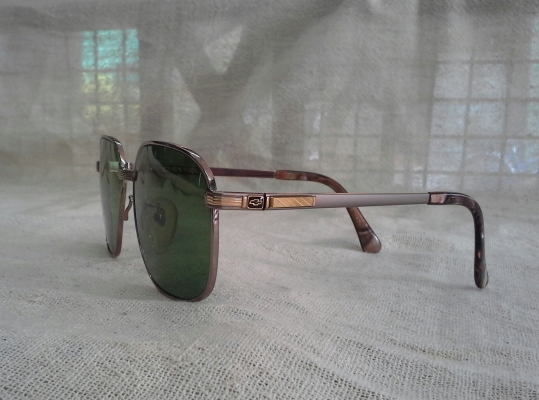 แว่นตาอเมริกันไททาเนียมประดับทองคำ 12K   CHEVROLET USA