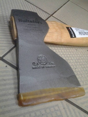 ขายขวานเสือ1 3/4ปอน HULT'S CELEBRATED AXES. MADE IN SWEDEN. ขายขวานเสือ1 3/4ปอน HULT'S CELEBRATED AXES. MADE IN SWEDEN.