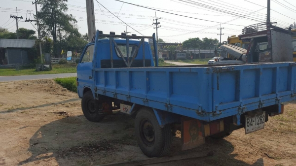 สี่ล้อ isuzu  เครื่อง 74 แรง เครื่องดีไม่มีไอ คันซีสวยภายในสวย รถขับดีพร้อมใช้งาน