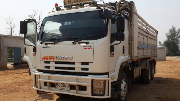 ขายสิบล้อ ISUZU DEGA300 แม่ลูกดั้ม สภาพพร้อมใช้งาน เอกสารพร้อมโอน