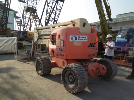 รถกระเช้า JLG Model 450AJ ยกสูงได้ 12 เมตร เครื่องยนต์ดีเซล นำเข้าจากอเมริกา ราคาถูกครับ