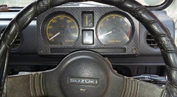 ซูซูกิ แคริเบี้ยน 4*4 สีขาว ปี 31 สภาพเก่าเก็บ เดิม ๆ ราคา เบา ๆ