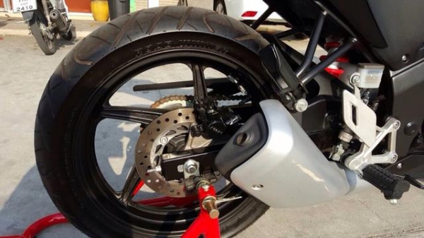 Honda Cbr 150i สีดำ สภาพป้ายแดง รถ 4 เดือน ใช้งานน้อย 491 กม สวย ๆ