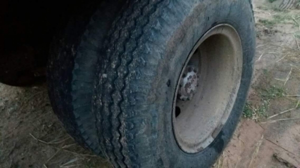 ขายรถ6ล้อใหญ่ เครื่อง195แรง ยาว6.50เมตร ปี39 เอกสารพร้อมโอน สนใจโทร 090-8588220คุณนะ 093-3258446คุณบิว หรือเข้าดูสินค้าอื่นๆได้ที่ www.truck.in.th/498 หรือเพจFacebook ณรงค์ ซื้อขายรถมือสอง (เว็บไซต์ส่วนตัว) หรือFacebook คุณนะ รถบรรทุก