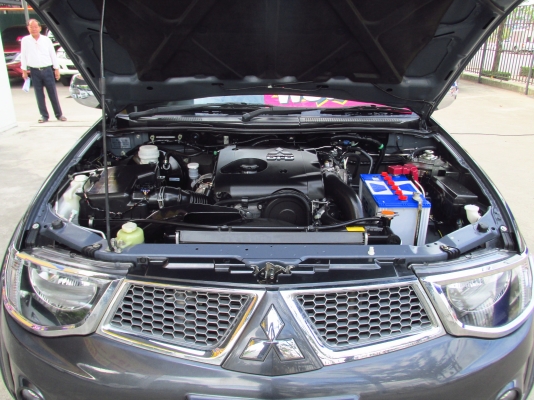 MITSUBISHI TRITON PLIS DOUBLE CAB 2.5 VG TURBO ปี2013