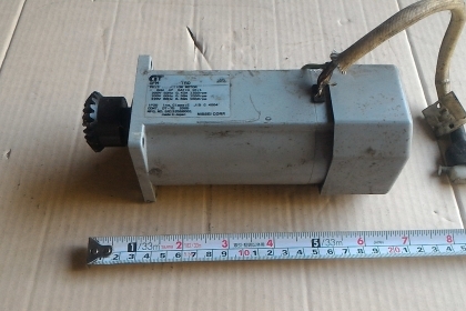 มอเตอร์เกียร์ทดจากญี่ปุ่น NISSEI ขนาด 60 W. อัตราที่ 15 : 1 ทดแล้วหมุนที่ 103 รอบต่อนาทีแรงบิดสูง และเงียบ เสียบใช้ไฟบ้าน 220 V. ได้เลย