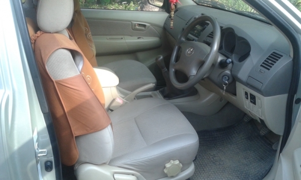 TOYOTA Vigo 2.5G 2006 มือเดียวพร้อมใช้งาน วิ่ง 1.3 แสน โทร 0915277882 TOYOTA Vigo 2.5G 2006 มือเดียวพร้อมใช้งาน วิ่ง 1.3 แสน โทร 0915277882