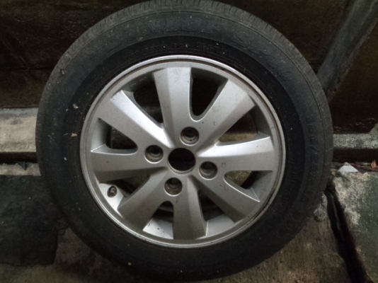 ขายเศษล้อ toyota avanza