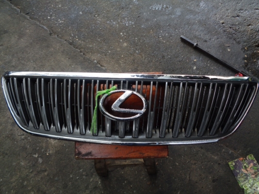 ขายกระจังหน้า lexus ls300 สภาพสวยไม่มีรอย