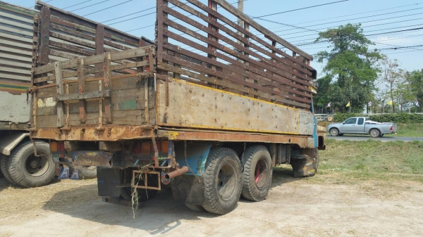 รถสิบหัวยาว isuzu เครื่อง 6BD1 165 แรง ช่วงล่างใหญ่ ฟูโซ่ เพลาเดียว หัวเดิมๆบาง เครื่องดี คันซีสวย ยางดี 10 เส้น ภาษีเต็มเอกสารครบ