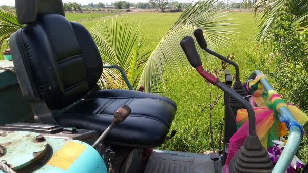 ขาย yanmar B37-2 ปั๊มนิ้ว คอนโทล น้ำมันเทียบเท่า pc 35 พร้อมรถลากจูง สภาพสวยๆ ขาย yanmar B37-2 ปั๊มนิ้ว คอนโทล น้ำมันเทียบเท่า pc 35 พร้อมรถลากจูง สภาพสวยๆ