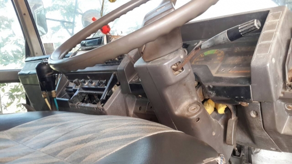 ขายด่วน MITSUBISHI FN527F6XXX สภาพพร้อมใช้งาน เครื่องเกียร์ดี คัชชีสวย ยางพร้อมใช้ เอกสารพร้อมโอน