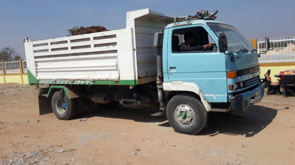 ขายหกล้อดั้ม ISUZU NRR เครื่อง175เบรคทริฟฟี่ พ่วงมาลัยเพาเวอร์ คัชชีสวย ยางพร้อมใช้งาน กระบะดี้มสวย เอกสารพร้อมโอน