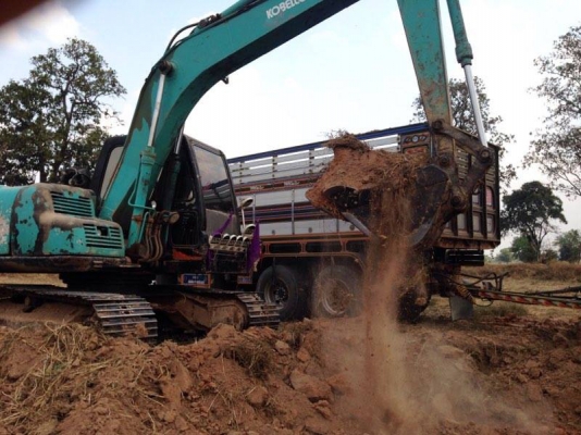 **680,000 บ.ต่อรอง/// แบคโฮ KOBELCO SK100 MARK V(5) Super ไฟครบ อินวอย **ขาย KOBELCO MARK-5 SK100 ซุปเปอร์ แบคโฮ100 สภาพดี พร้อมใช้งาน เอกสารอินวอย HYD.EXCAVATOR KOBELCO SK100 MARK V(5) SUPER ไฟฟ้าครบ เครื่องเดิม ปั้มเดิม ครับ เครื่อง ISUZU 4BG1-4สูบ 78HP