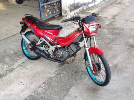 ซูซูกิอากีร่า มีครัชมือ