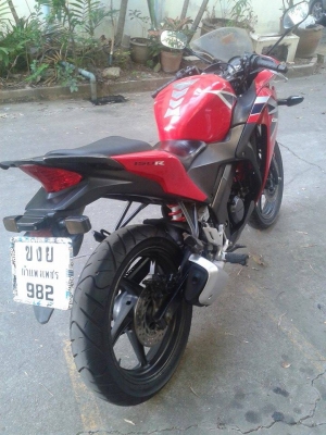 ขายลูกเดียว CBR150i ปี2554 ราคาเบาๆ เล่มชุดโอนครบ