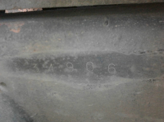 รถอีซูซุ 10 ล้อ บรรทุกน้ำมัน  JCM 175 แรงม้า.   สนใจติดต่อ  081 - 6079515