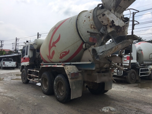 รถอีซูซุ  10  ล้อ โม่ปูน  FXZ  270 แรงม้า. ปี 49.    สนใจติดต่อ  081 - 6079515