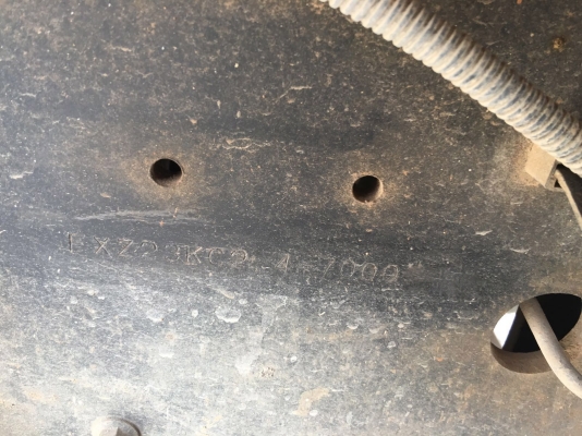 รถอีซูซุ  10  ล้อ โม่ปูน  FXZ  270 แรงม้า. ปี 49.    สนใจติดต่อ  081 - 6079515