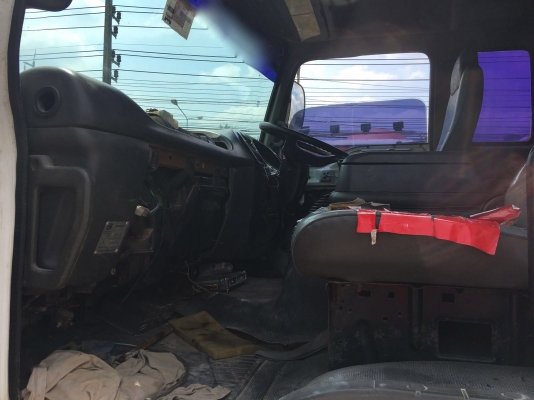 รถอีซูซุ  10  ล้อ โม่ปูน  FXZ  270 แรงม้า. ปี 49.    สนใจติดต่อ  081 - 6079515