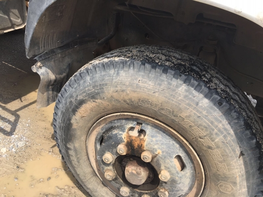 รถอีซูซุ  10  ล้อ โม่ปูน  FXZ  270 แรงม้า. ปี 49.    สนใจติดต่อ  081 - 6079515