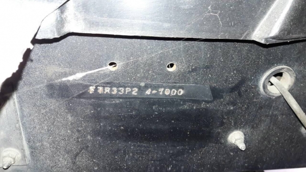 รถอีซูซุ 6 ล้อ รั้ว ( ไม่ดั้ม )  FTR  200 แรงม้า. ปี 49.   สนใจติดต่อ  081 - 6079515