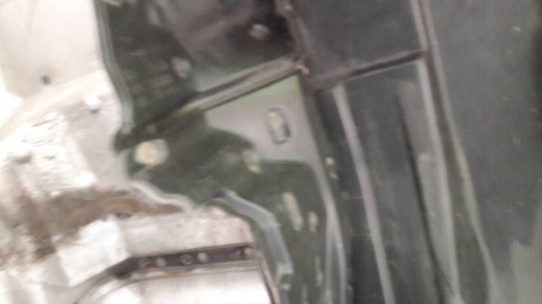 รถอีซูซุ 6 ล้อ รั้ว ( ไม่ดั้ม )  FTR  200 แรงม้า. ปี 49.   สนใจติดต่อ  081 - 6079515