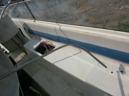 เรือสปีดโบ๊ท 2 เครื่อง 2 จังหวะ 200 แรง  (ซื้อ1แถม1)