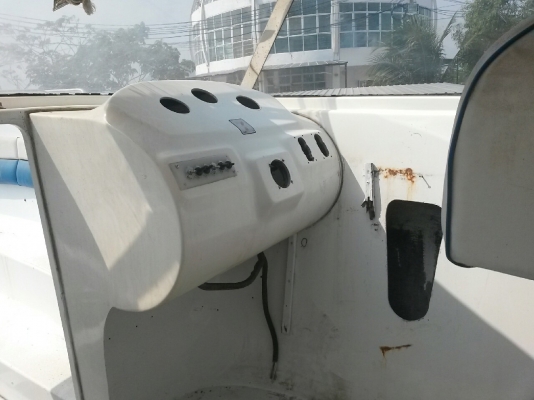 เรือสปีดโบ๊ท 2 เครื่อง 2 จังหวะ 200 แรง  (ซื้อ1แถม1)