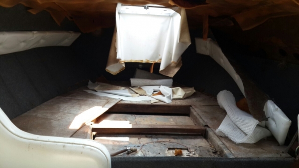 เรือสปีดโบ๊ท 2 เครื่อง 2 จังหวะ 200 แรง  (ซื้อ1แถม1)