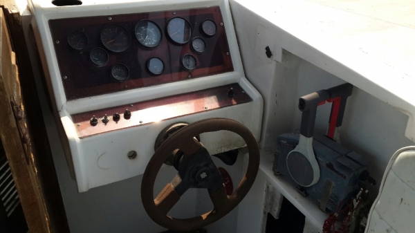 เรือสปีดโบ๊ท 2 เครื่อง 2 จังหวะ 200 แรง  (ซื้อ1แถม1)