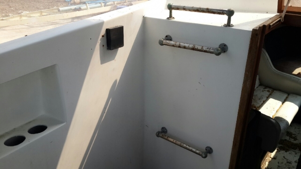 เรือสปีดโบ๊ท 2 เครื่อง 2 จังหวะ 200 แรง  (ซื้อ1แถม1)