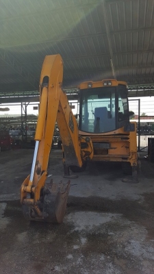 ขาย รถ JCB รุ่น 3CX ขับเคลื่อน4ล้อ สภาพดี ราคาไม่แพง