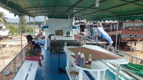 เรือทัวร์ พร้อมใช้งาน เอกสารใบอนุญาติครบ