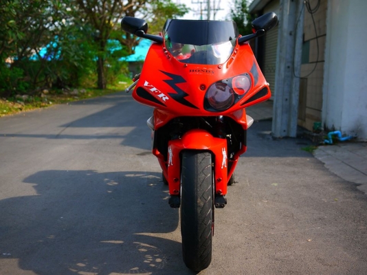 ขาย Honda VFR Nc30 พร้อมทะเบียนแท้ สภาพเครื่องสดๆ รอบเดินเบาสนิท ขาย Honda VFR Nc30 พร้อมทะเบียนแท้ สภาพเครื่องสดๆ รอบเดินเบาสนิท