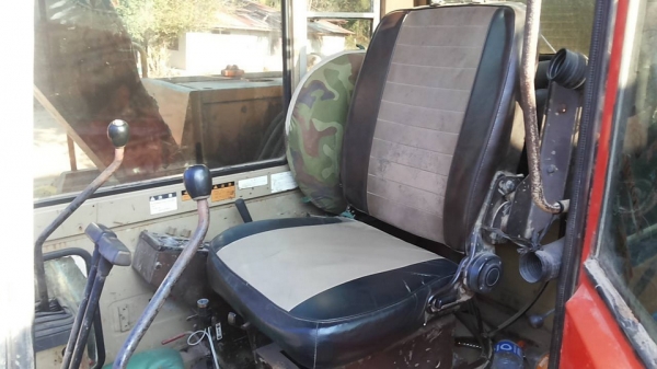 **380,000 บ.ต่อรอง/// แบคโฮ KOMATSU PC80-3 ไฟตัด อุปกรณ์ จอ+กล่อง มี เอกสารสัญญาซื้อขาย **ขาย KOMATSU PC80-3 แบคโฮสภาพดี ราคาเบา เอกสารสัญญาซื้อขาย HYD.EXCAVATOR KOMATSU PC80-3 S/N.02383 เครื่องเดิม ปั้มเดิม ครับ อุปกรณ์ จอ+กล่อง ครบ ไฟฟ้าตัด เครื่องKOMAT