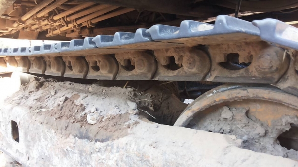 **380,000 บ.ต่อรอง/// แบคโฮ KOMATSU PC80-3 ไฟตัด อุปกรณ์ จอ+กล่อง มี เอกสารสัญญาซื้อขาย **ขาย KOMATSU PC80-3 แบคโฮสภาพดี ราคาเบา เอกสารสัญญาซื้อขาย HYD.EXCAVATOR KOMATSU PC80-3 S/N.02383 เครื่องเดิม ปั้มเดิม ครับ อุปกรณ์ จอ+กล่อง ครบ ไฟฟ้าตัด เครื่องKOMAT