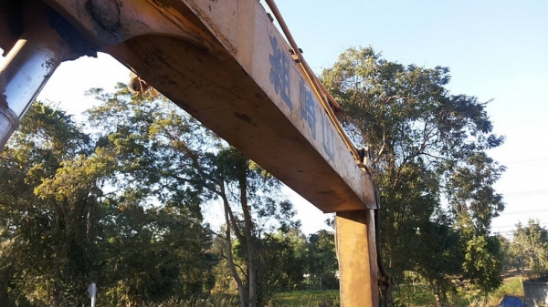 **380,000 บ.ต่อรอง/// แบคโฮ KOMATSU PC80-3 ไฟตัด อุปกรณ์ จอ+กล่อง มี เอกสารสัญญาซื้อขาย **ขาย KOMATSU PC80-3 แบคโฮสภาพดี ราคาเบา เอกสารสัญญาซื้อขาย HYD.EXCAVATOR KOMATSU PC80-3 S/N.02383 เครื่องเดิม ปั้มเดิม ครับ อุปกรณ์ จอ+กล่อง ครบ ไฟฟ้าตัด เครื่องKOMAT