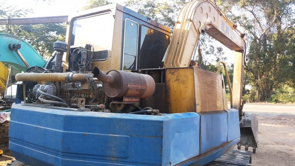 **380,000 บ.ต่อรอง/// แบคโฮ KOMATSU PC80-3 ไฟตัด อุปกรณ์ จอ+กล่อง มี เอกสารสัญญาซื้อขาย **ขาย KOMATSU PC80-3 แบคโฮสภาพดี ราคาเบา เอกสารสัญญาซื้อขาย HYD.EXCAVATOR KOMATSU PC80-3 S/N.02383 เครื่องเดิม ปั้มเดิม ครับ อุปกรณ์ จอ+กล่อง ครบ ไฟฟ้าตัด เครื่องKOMAT