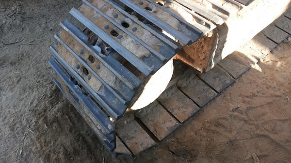 **380,000 บ.ต่อรอง/// แบคโฮ KOMATSU PC80-3 ไฟตัด อุปกรณ์ จอ+กล่อง มี เอกสารสัญญาซื้อขาย **ขาย KOMATSU PC80-3 แบคโฮสภาพดี ราคาเบา เอกสารสัญญาซื้อขาย HYD.EXCAVATOR KOMATSU PC80-3 S/N.02383 เครื่องเดิม ปั้มเดิม ครับ อุปกรณ์ จอ+กล่อง ครบ ไฟฟ้าตัด เครื่องKOMAT