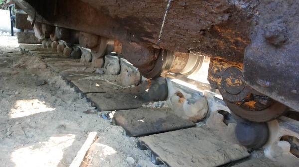 **380,000 บ.ต่อรอง/// แบคโฮ KOMATSU PC80-3 ไฟตัด อุปกรณ์ จอ+กล่อง มี เอกสารสัญญาซื้อขาย **ขาย KOMATSU PC80-3 แบคโฮสภาพดี ราคาเบา เอกสารสัญญาซื้อขาย HYD.EXCAVATOR KOMATSU PC80-3 S/N.02383 เครื่องเดิม ปั้มเดิม ครับ อุปกรณ์ จอ+กล่อง ครบ ไฟฟ้าตัด เครื่องKOMAT