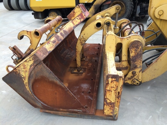 Komatsu WA100-5 ปี 2006 สภาพสวยมาก นำเข้าจากญี่ปุ่น ราคาไม่แพงครับ