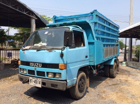 ขายด่วน Isuzu 6 ล้อดัมพ์คอกเกษตร 110 แรงม้า 300,000