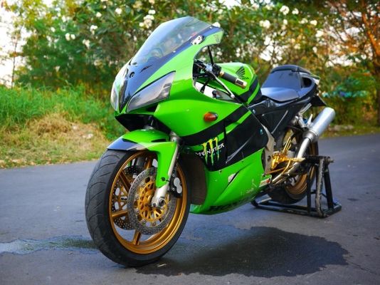 ขาย VFR Nc30 พร้อมทะเบียนแท้ รถสวยสภาพสี 70\% เครื่องดีบิดติดมือ ขาย VFR Nc30 พร้อมทะเบียนแท้ รถสวยสภาพสี 70\% เครื่องดีบิดติดมือ